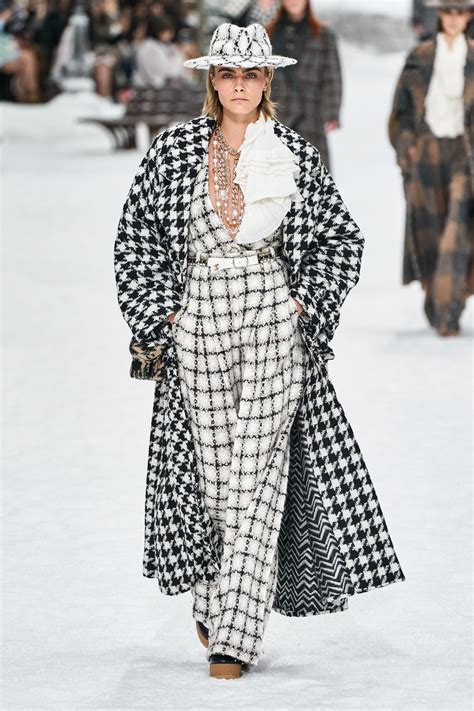 chanel fashion runway